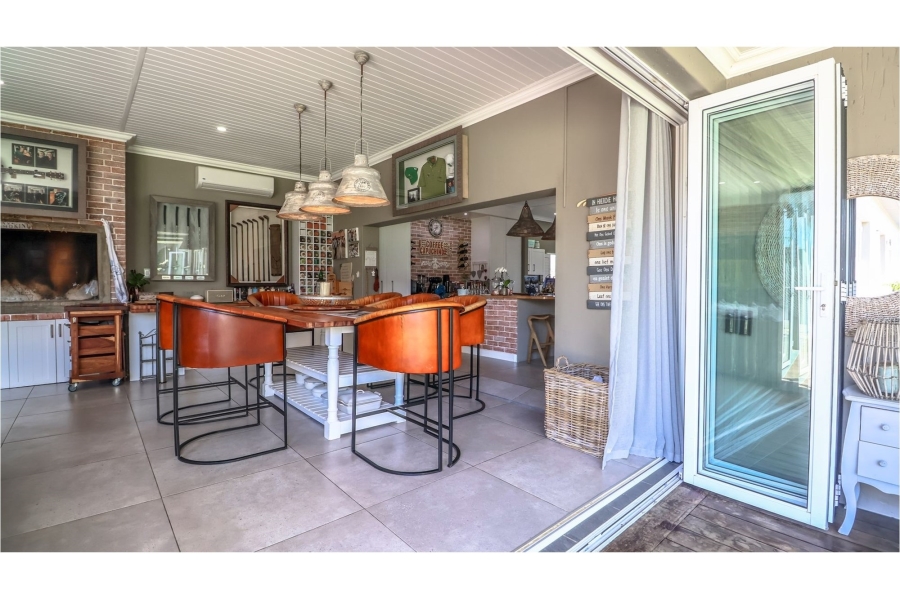 5 Bedroom Property for Sale in Num Num Cape Estate Western Cape